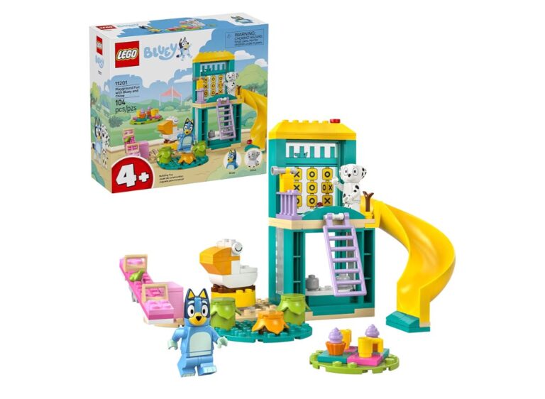 LEGO Bluey Diversão no Parquinho com Bluey e Chloe 11201