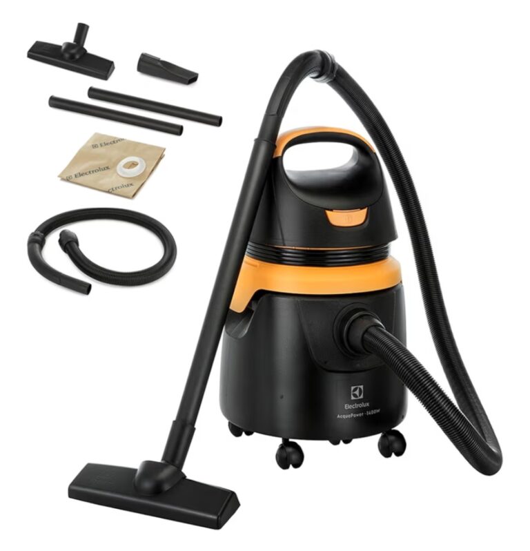 Aspirador água pó Electrolux potente função sopro limpeza profunda 1400W 18L total 11L util protetor termico AQP20 220v